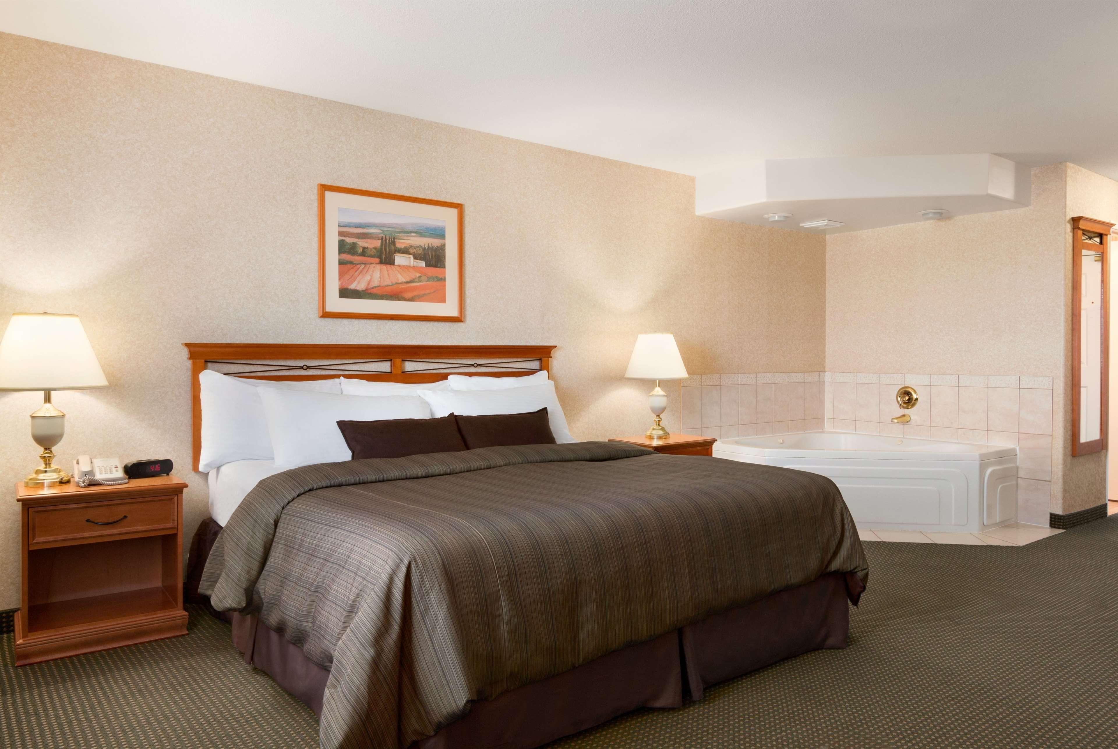 Days Inn By Wyndham Saskatoon Zewnętrze zdjęcie