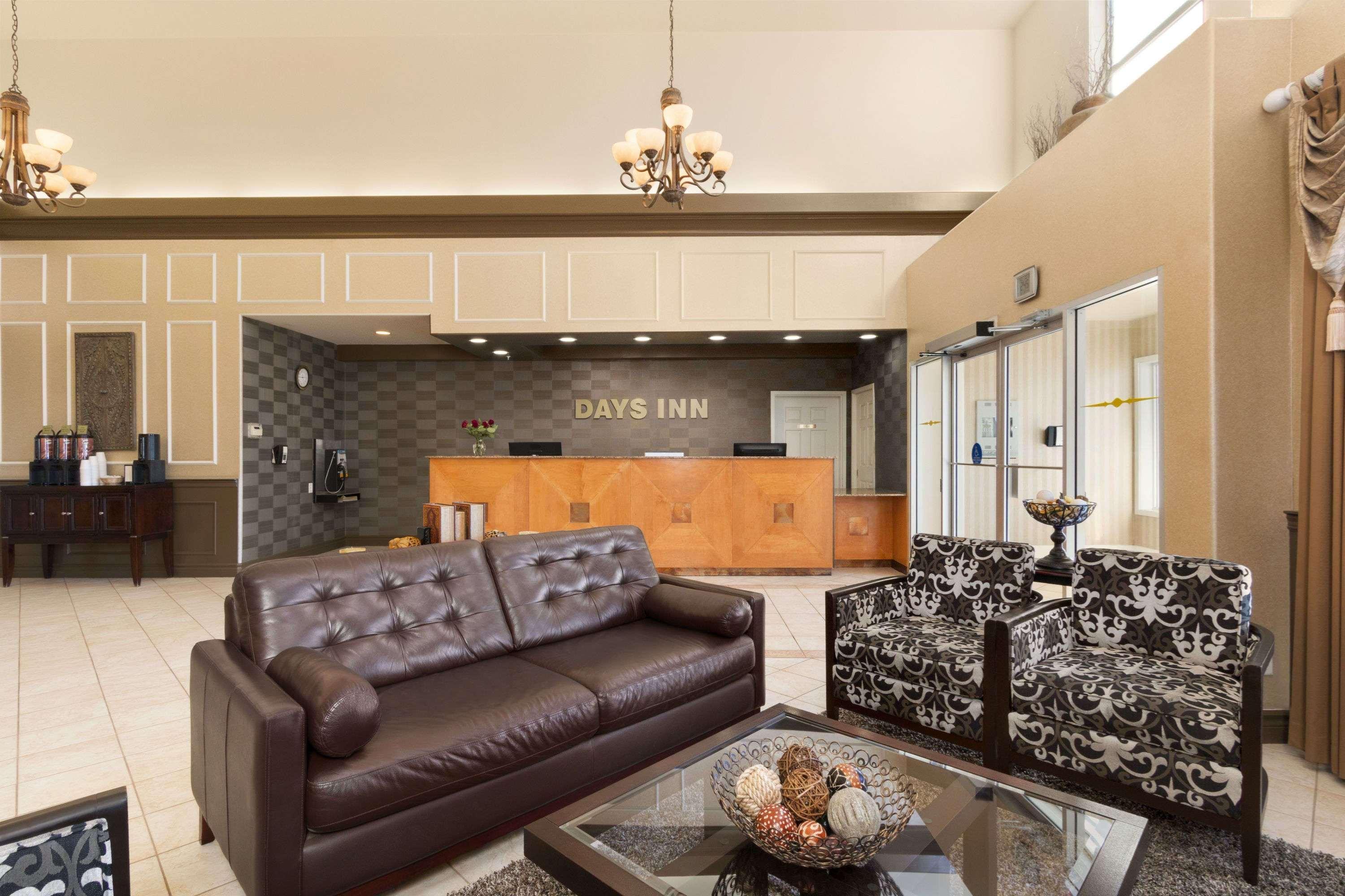 Days Inn By Wyndham Saskatoon Zewnętrze zdjęcie