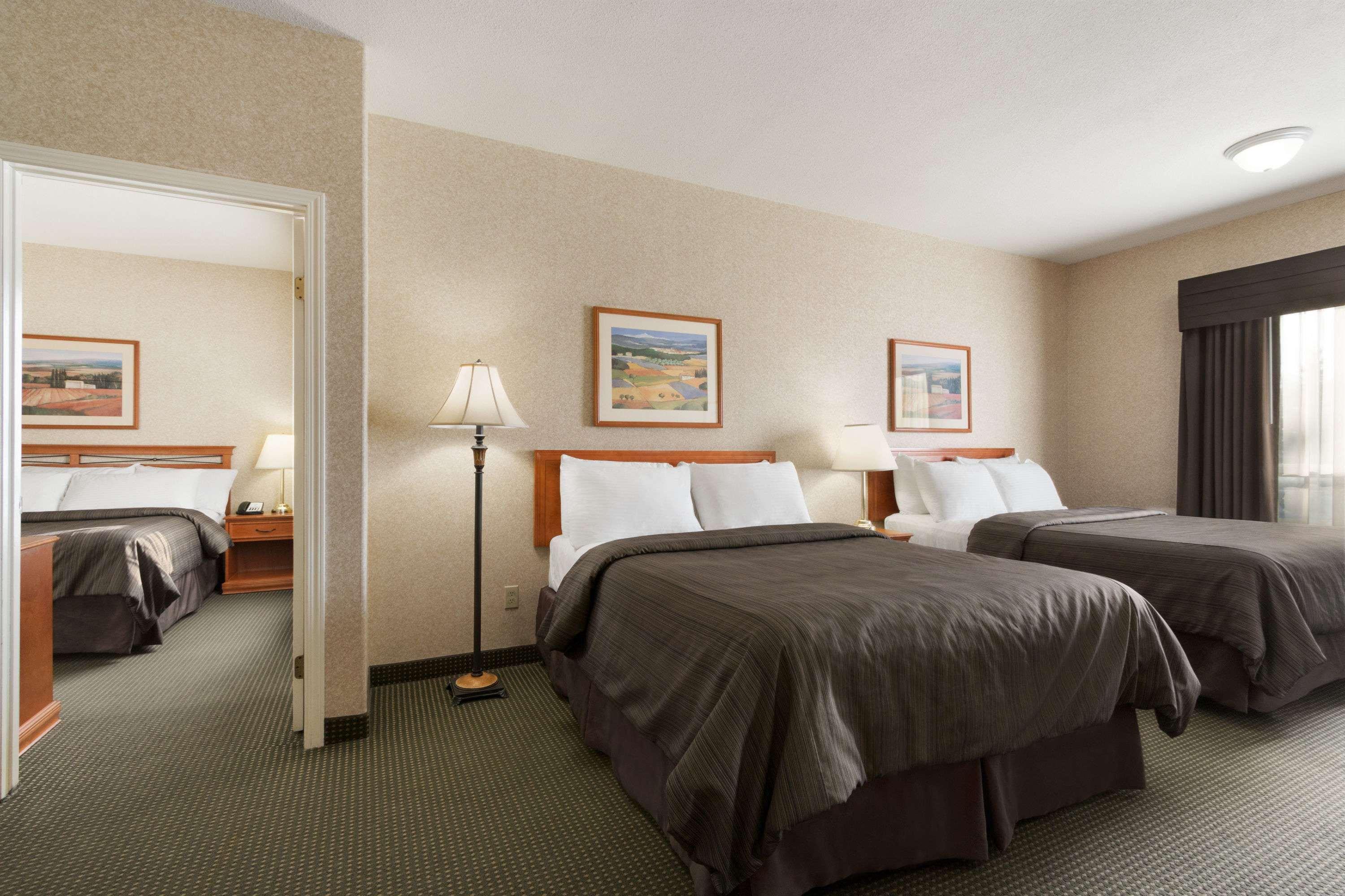 Days Inn By Wyndham Saskatoon Zewnętrze zdjęcie