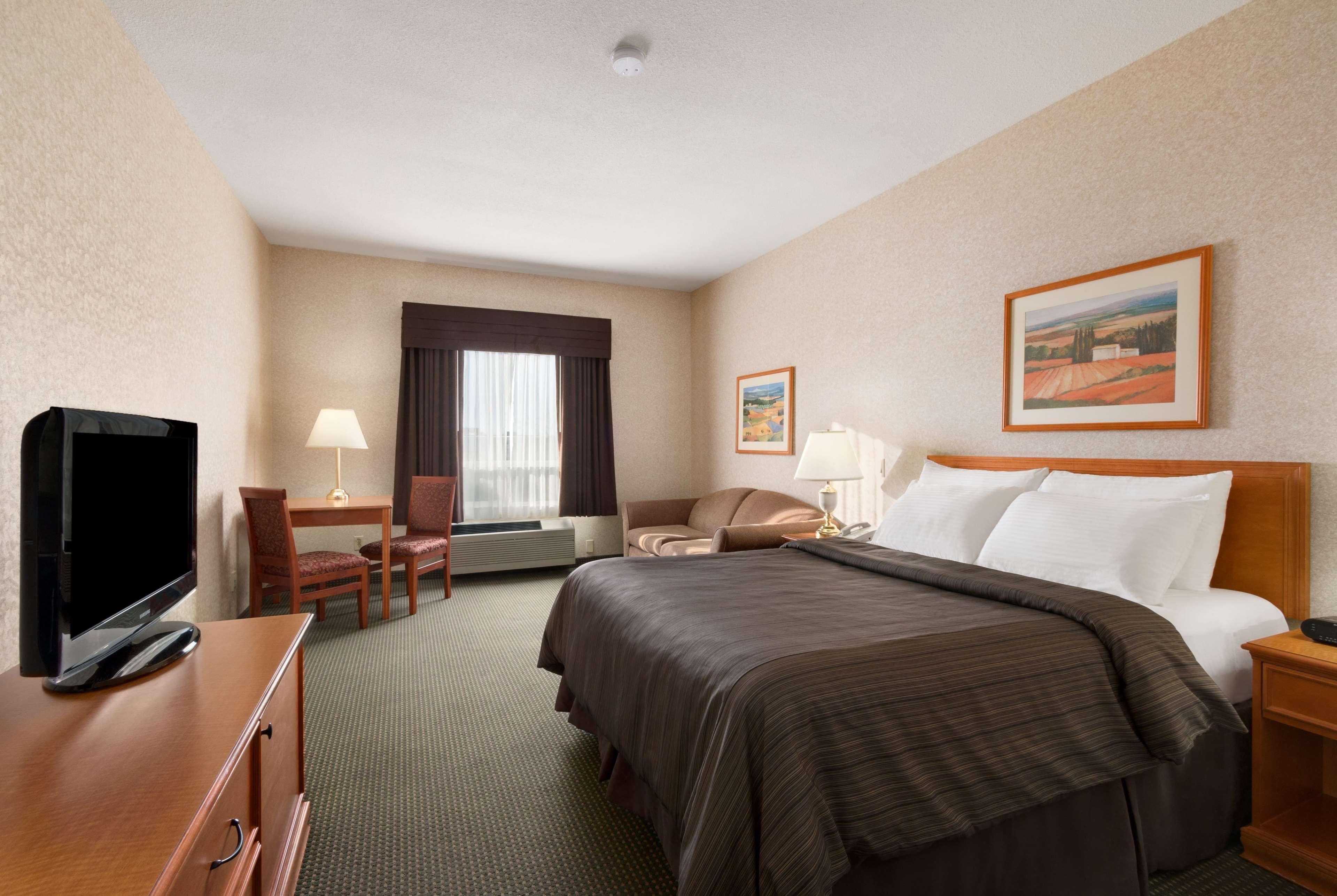 Days Inn By Wyndham Saskatoon Zewnętrze zdjęcie