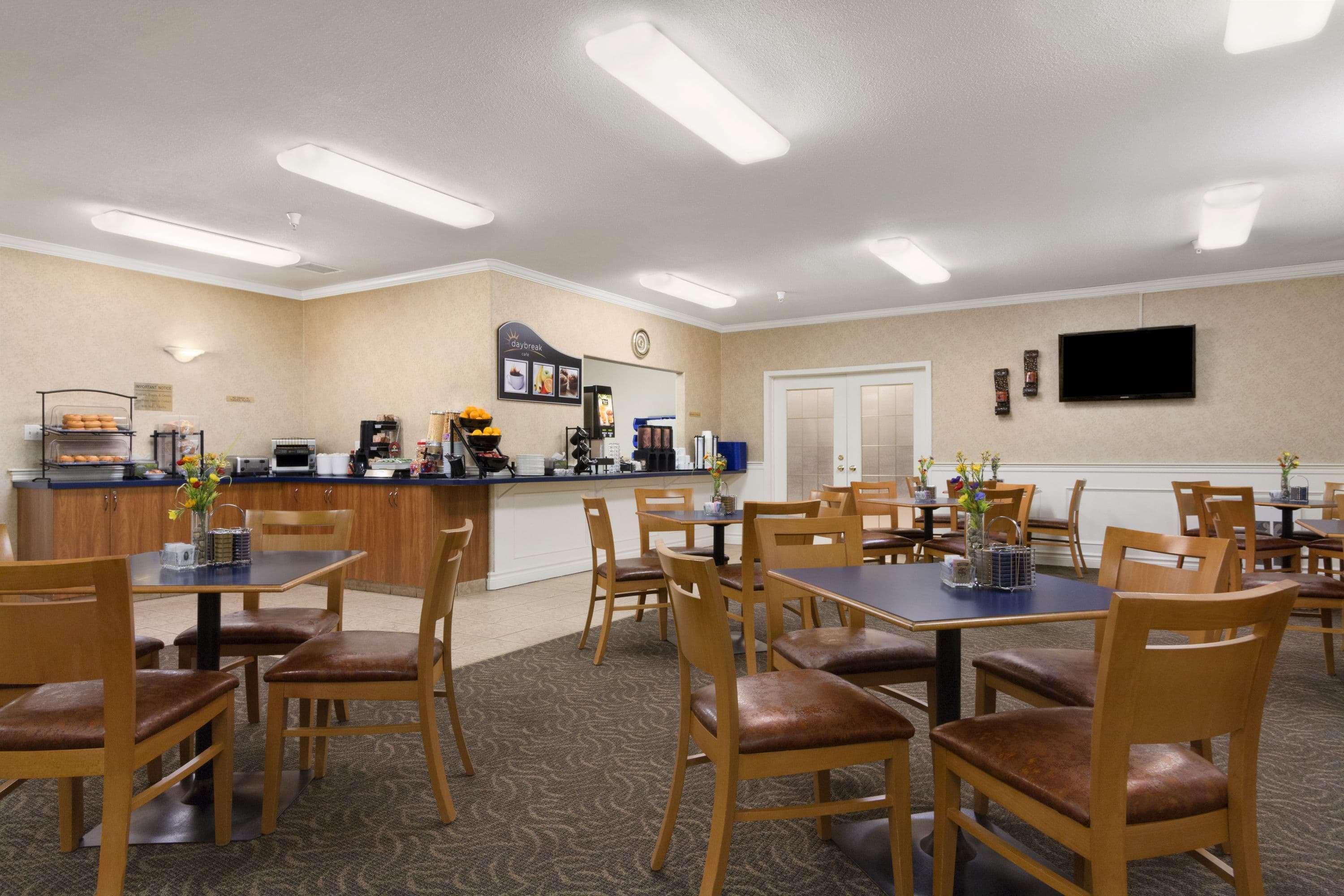 Days Inn By Wyndham Saskatoon Zewnętrze zdjęcie