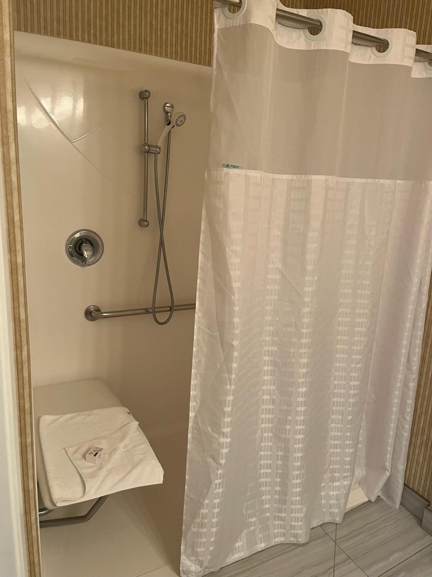 Days Inn By Wyndham Saskatoon Zewnętrze zdjęcie